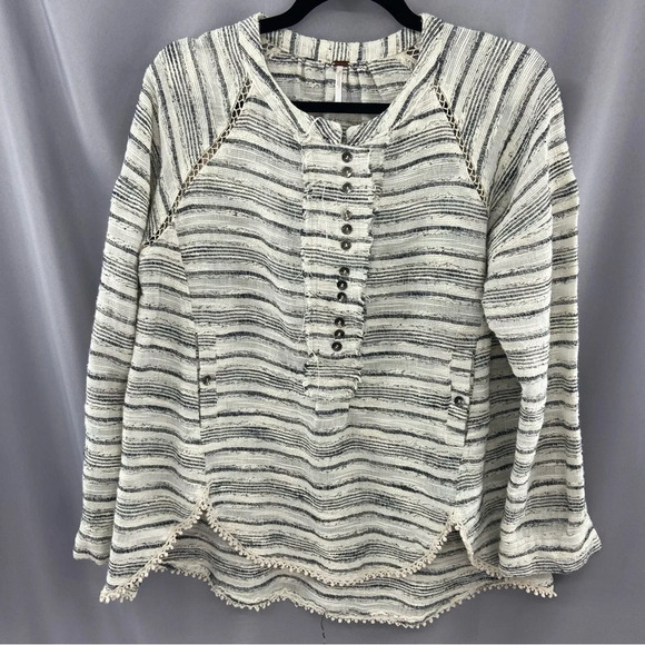 Free People Hideaway Tweed Henley Top Size XS Pockets, Oversized, Boho - Picture 2 of 11